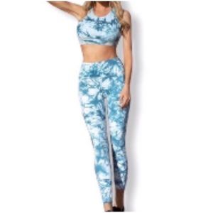 Yelete athletic outfit